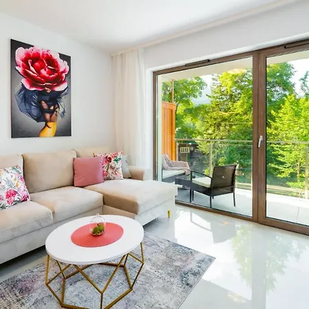 Good Time - Stone Hill Apartament *