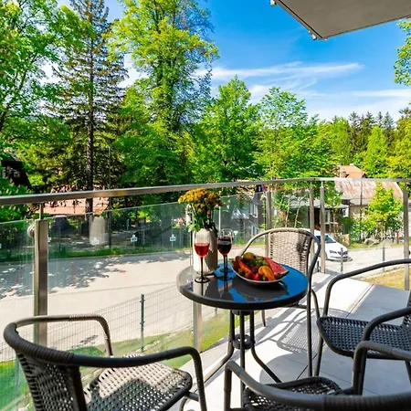 Good Time - Stone Hill *